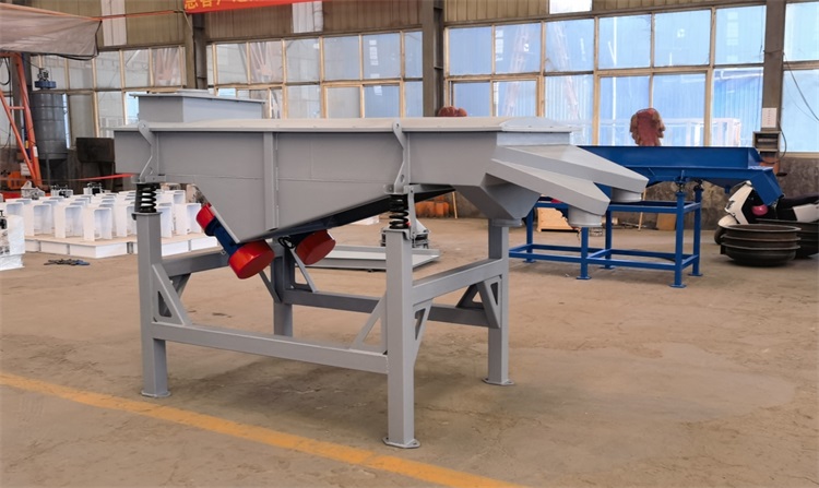 直線振動篩選型指南:7大核心要素解析與行業應用全攻略